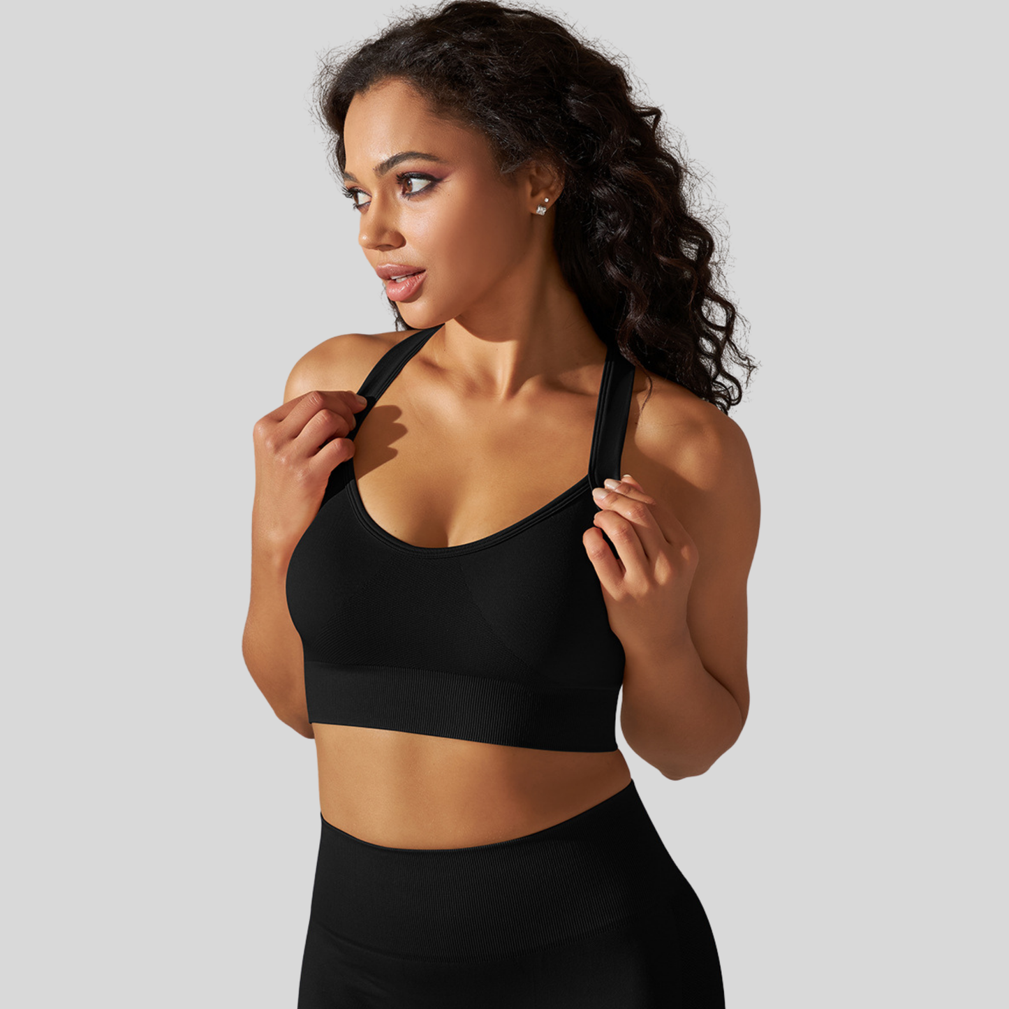 Seamless Sculpt Cross-Back Sports Bra – Ultimate Support & Style