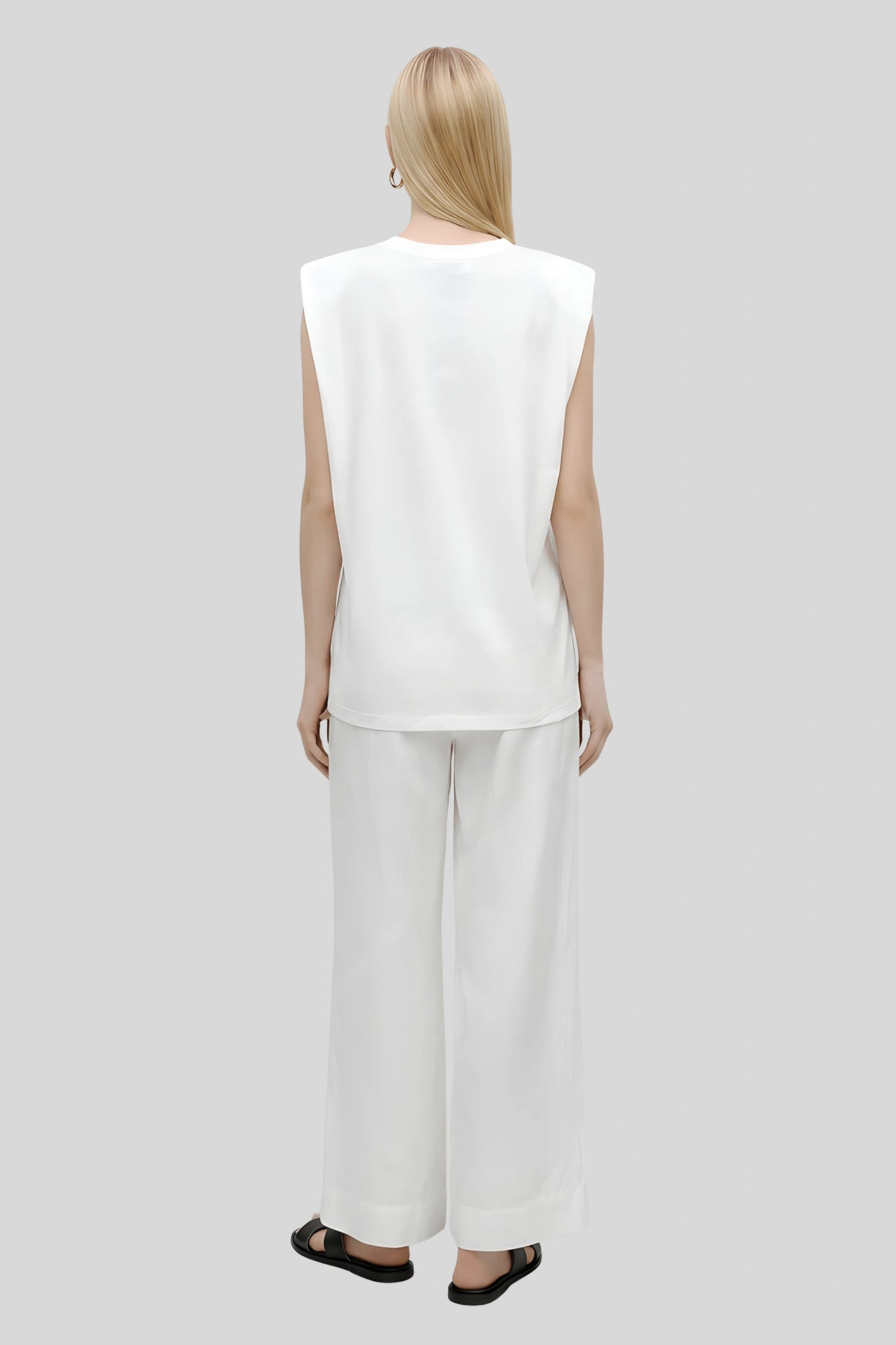 Alzya Sleeveless T-shirt with Padded Shoulders_White