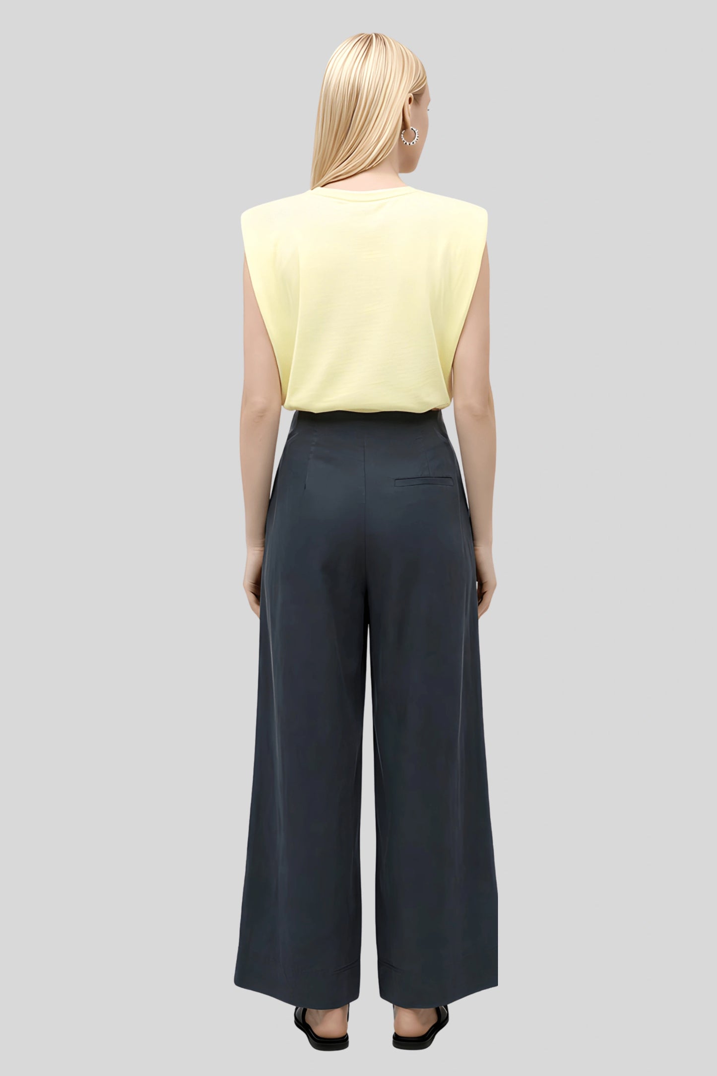 Alzya Sleeveless T-shirt with Padded Shoulders_Yellow