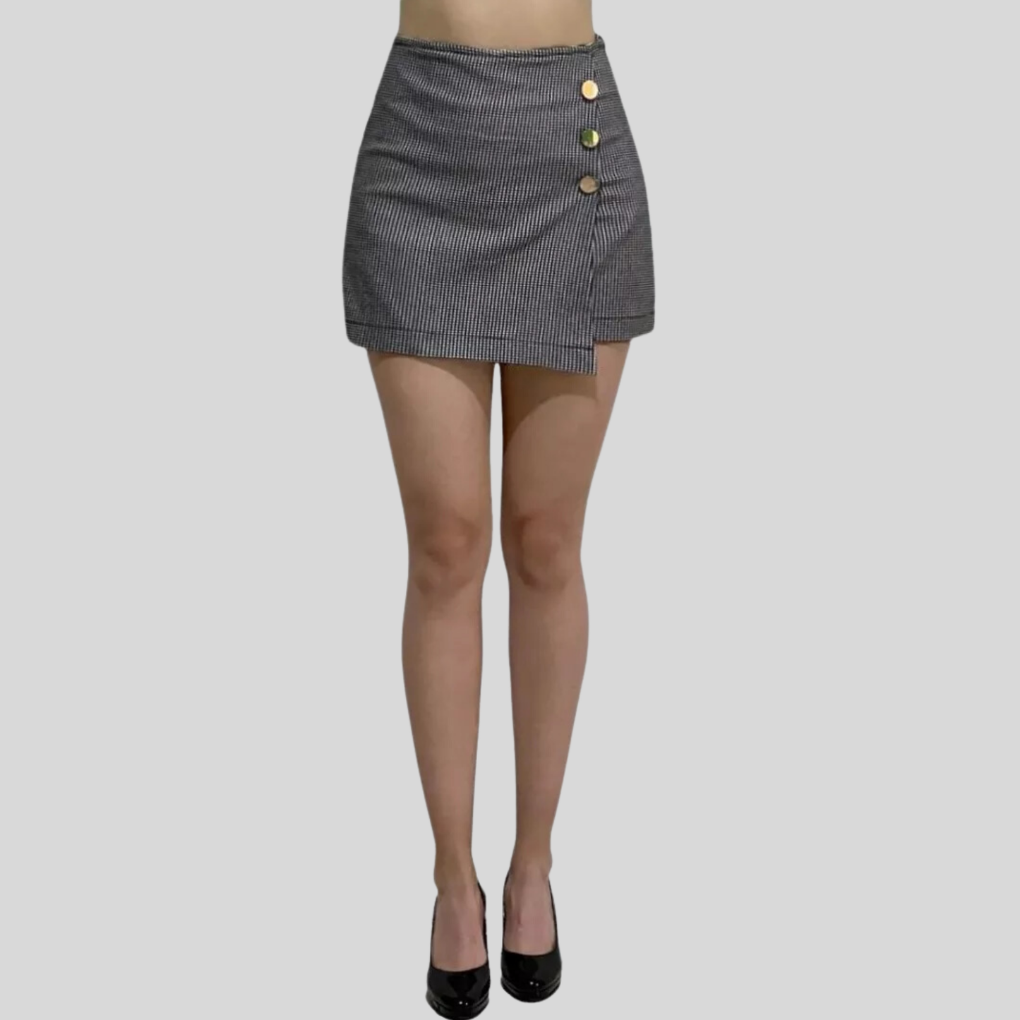 High-Waisted Plaid Skort – Chic & Versatile