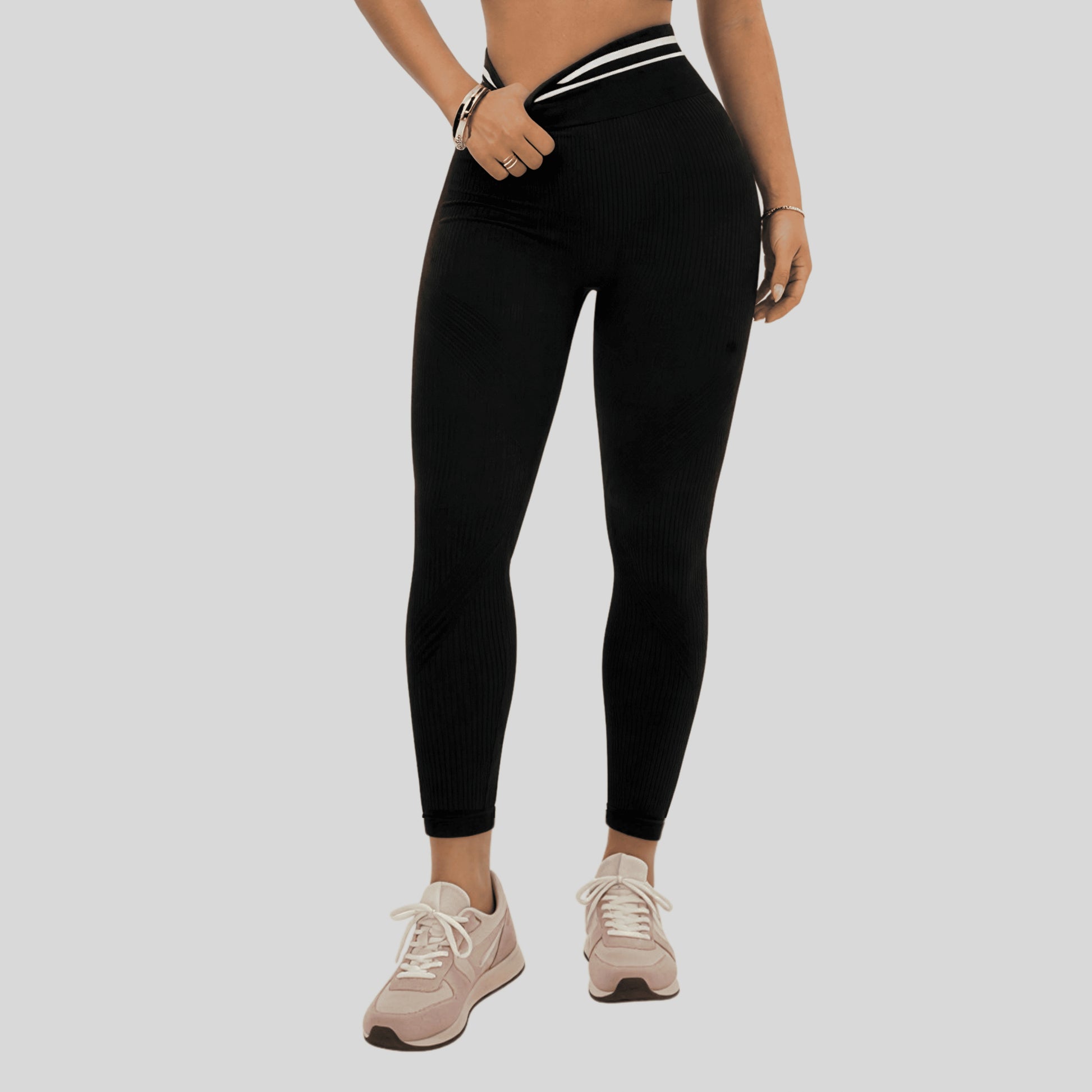 Women_s_Sports_Set black